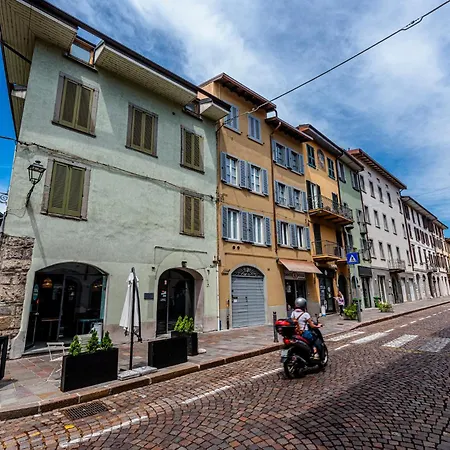 The Blue Nest Life&art Bergamo